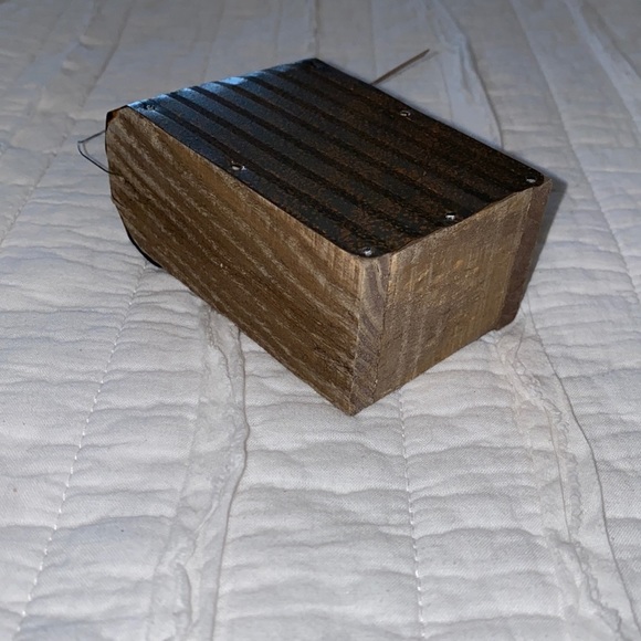 New The Hearthside Collection Inc 6 in. Rustic Tin Roof Wood Barn Tree Ornament - Picture 12 of 15